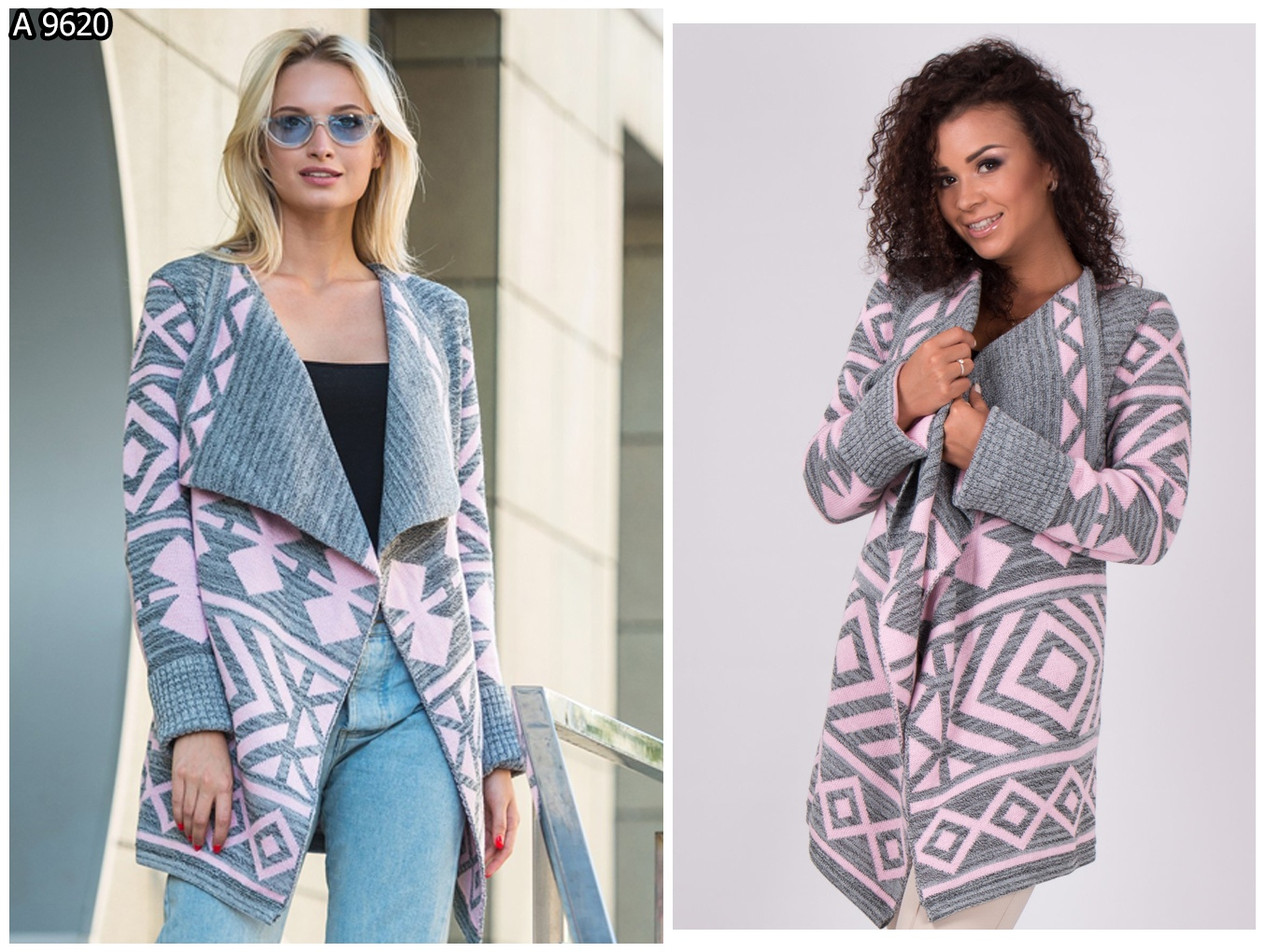 

Мод А 9620 Кардиган Размеры oversize 44-52 Состав 20% шерсть, 80% акрил
