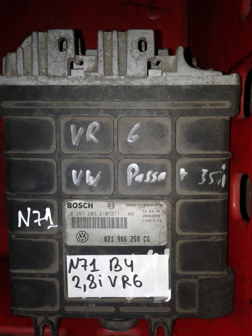 

Блок управления двигателем BOSCH PASSAT [B4] (1994-1996) 2.8i vr6 021906258CG , 0261203210/211