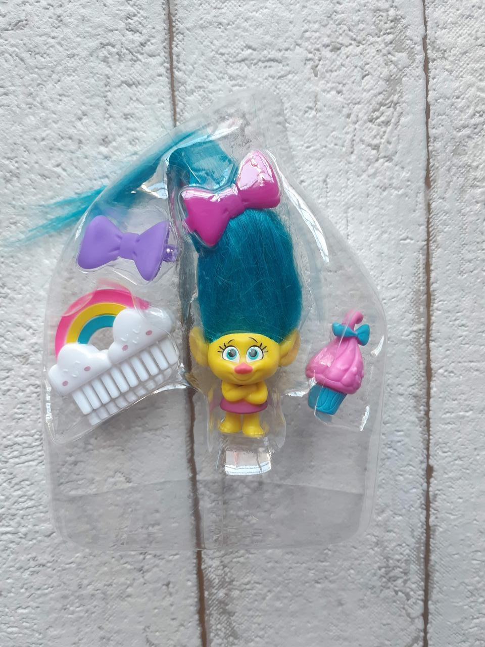 

Фигурка Hasbro Trolls Smidge 10 см B6555 B8048