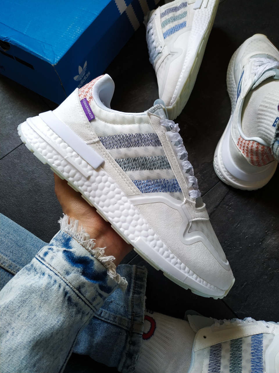 

Кроссовки женские Adidas Commonwealth белые белые 39, Белый