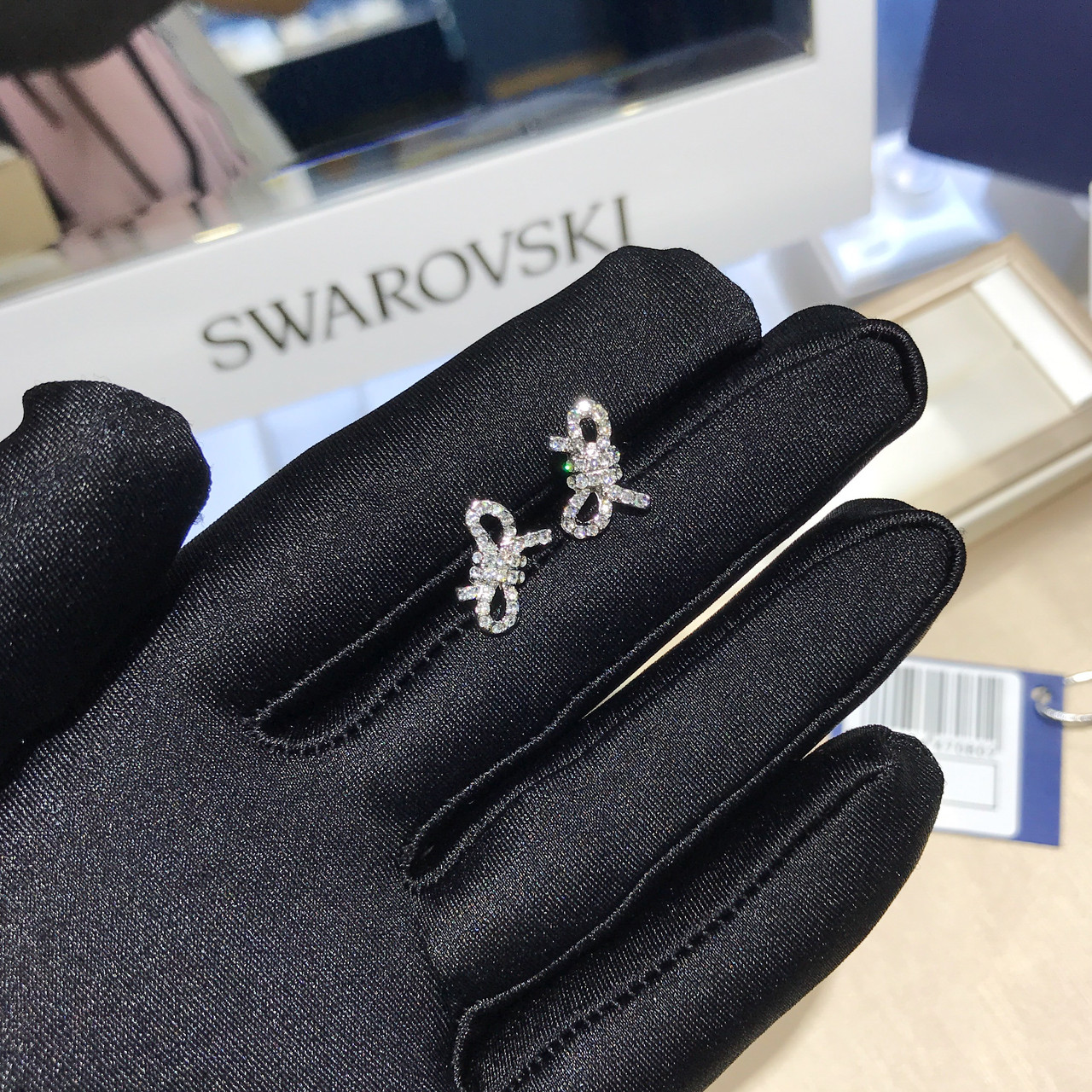 Серебряные серьги Swarovski Lifelong Bow 5447080, цена 850 грн. - Prom.ua  (ID#1165483690)