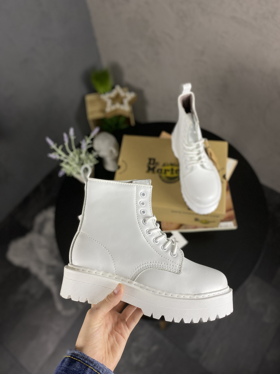 

Ботинки Dr Martens Jadon Mono White (MEX) 37