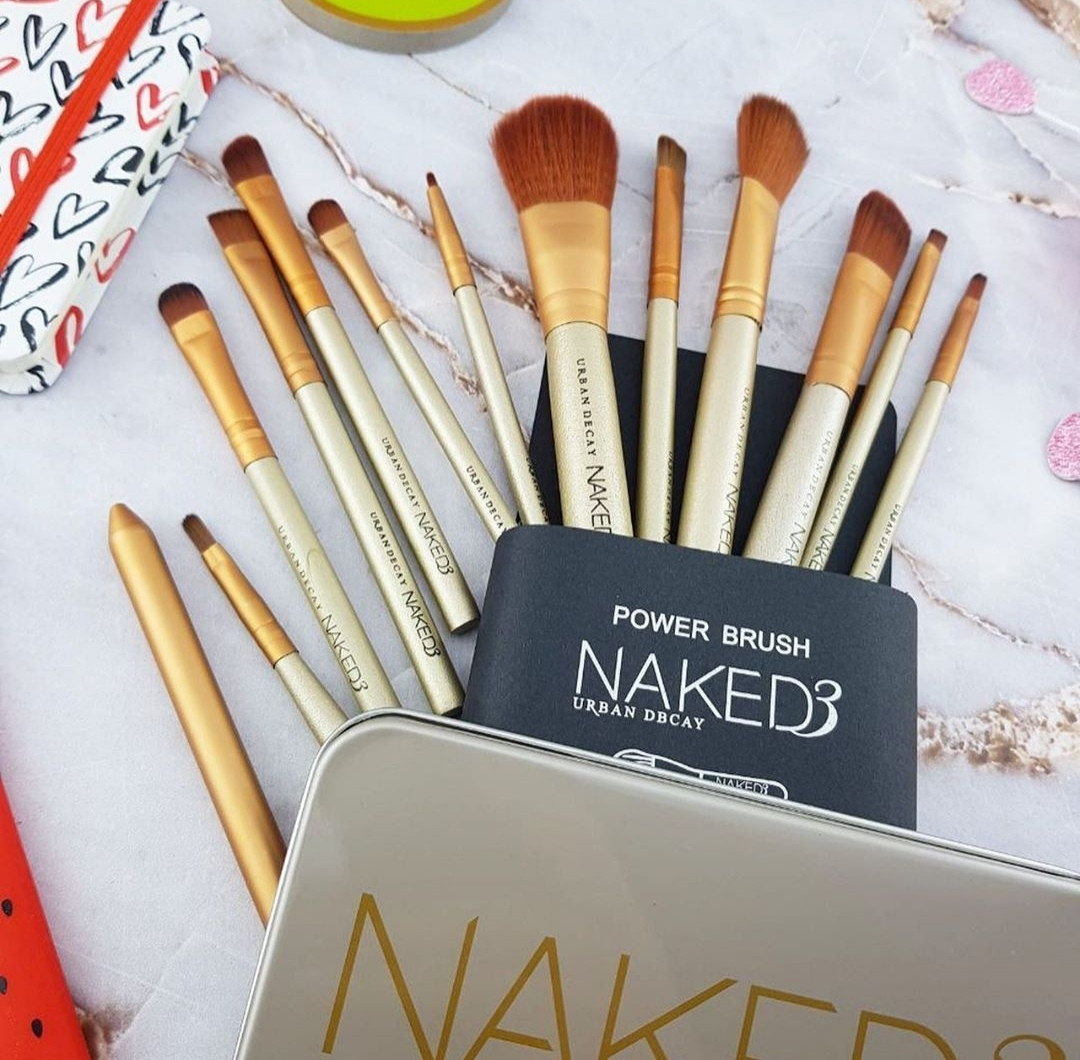 

Кисти для макияжа Naked 3 12 штук