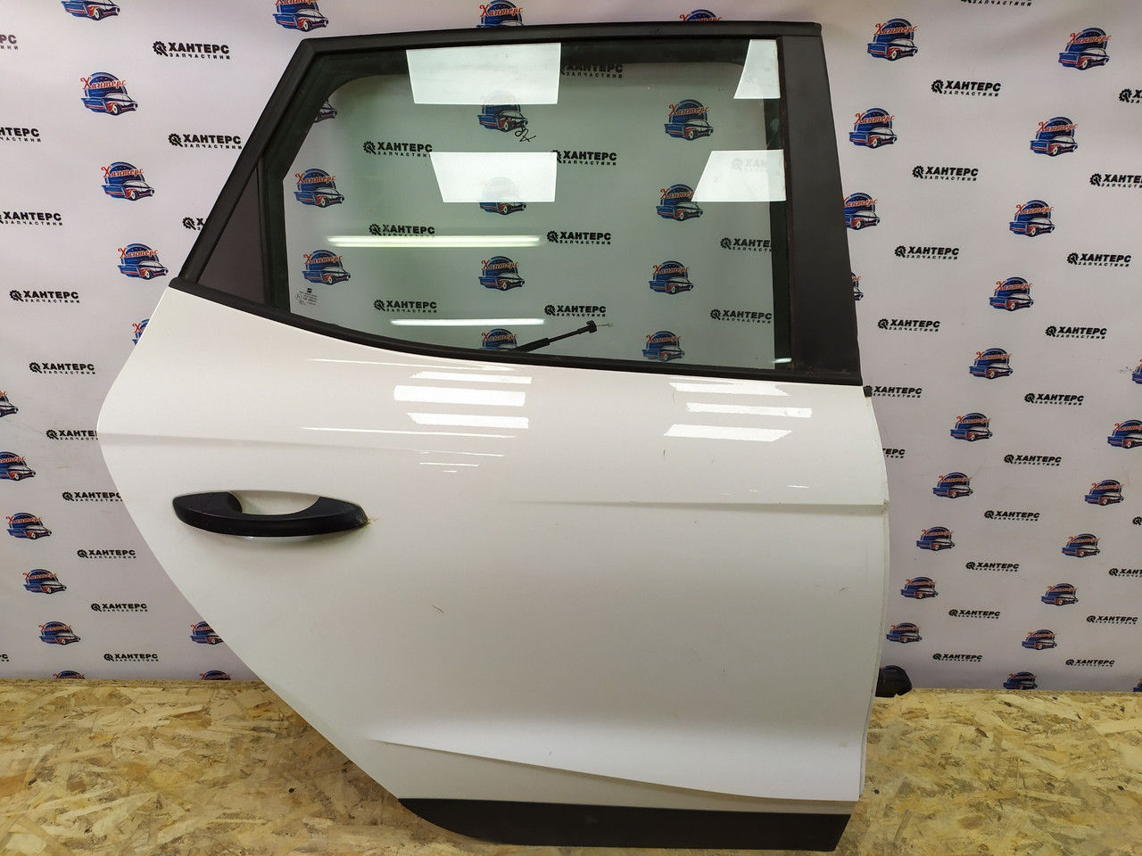 

Дверь правая задняя Seat Arona 2018- Ровно