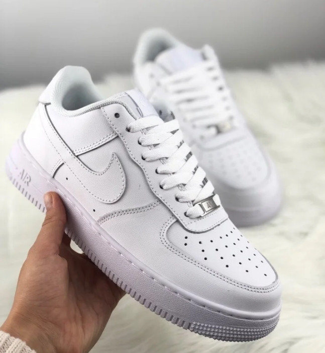 

Nike Air Force 1 Low '07 White | кроссовки мужские и женские; белые; кожаные; осенние / весенние; классика 40eur - 25.5cm, Белый