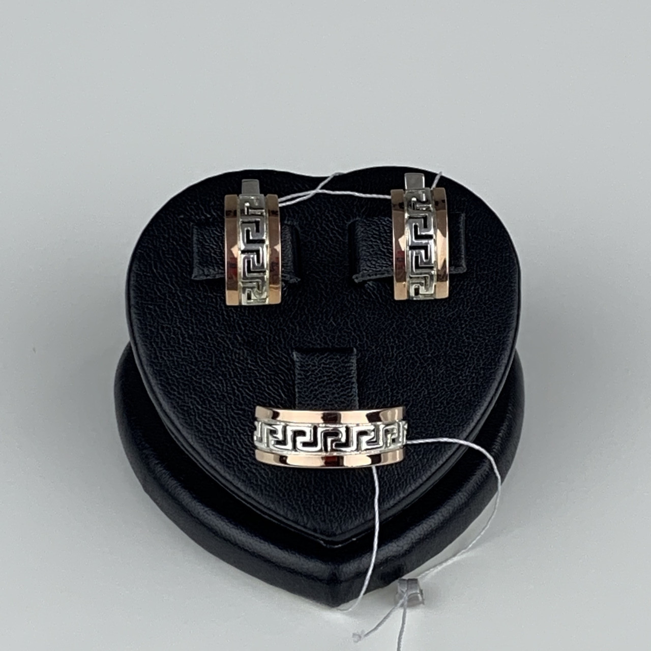 Шикарное женское Серебряное кольцо с золотыми вставками (пластинами) "Дорос"  
