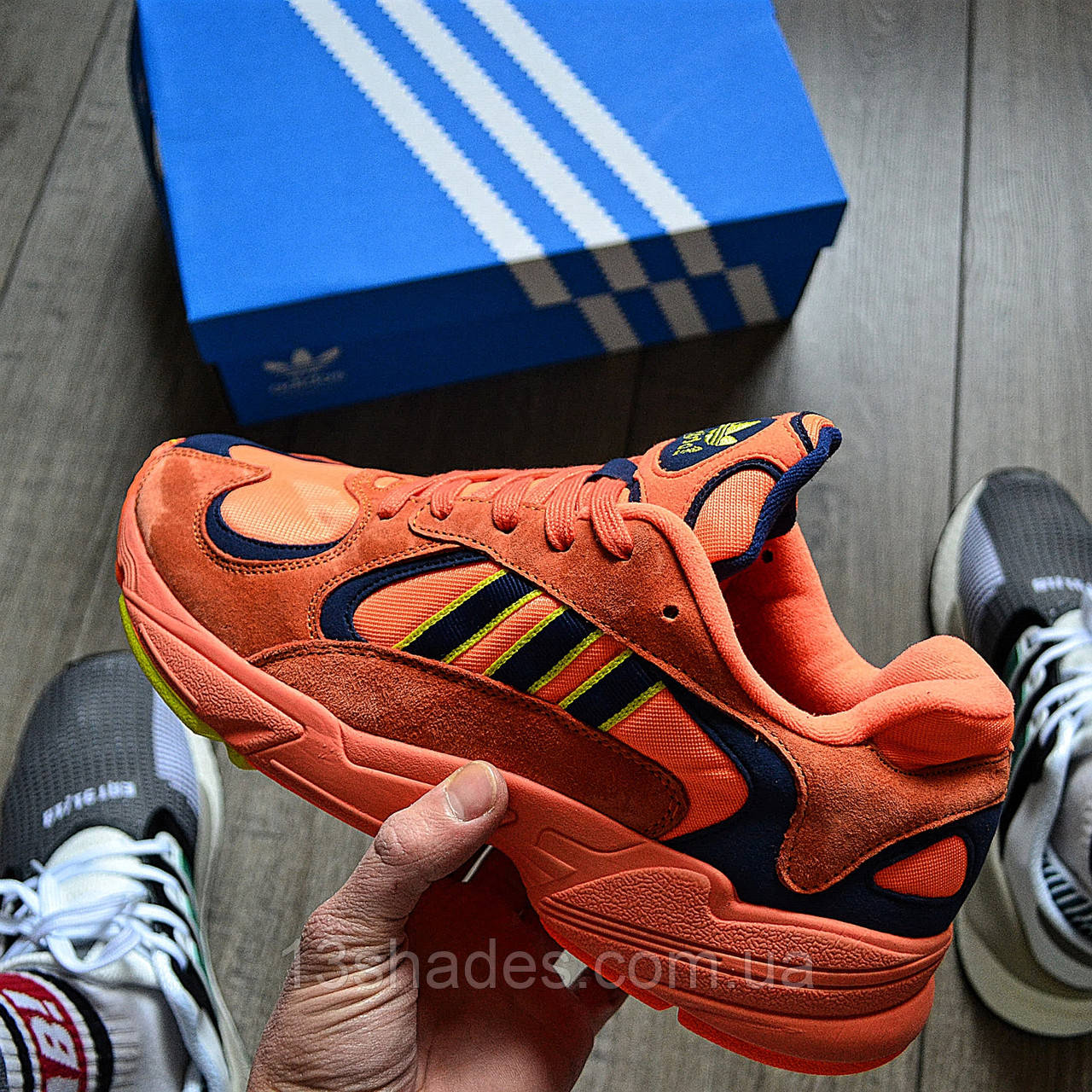 

Кроссовки мужские Adidas Yung-1 Orange оранжевый AAA+ Топ качество Киев