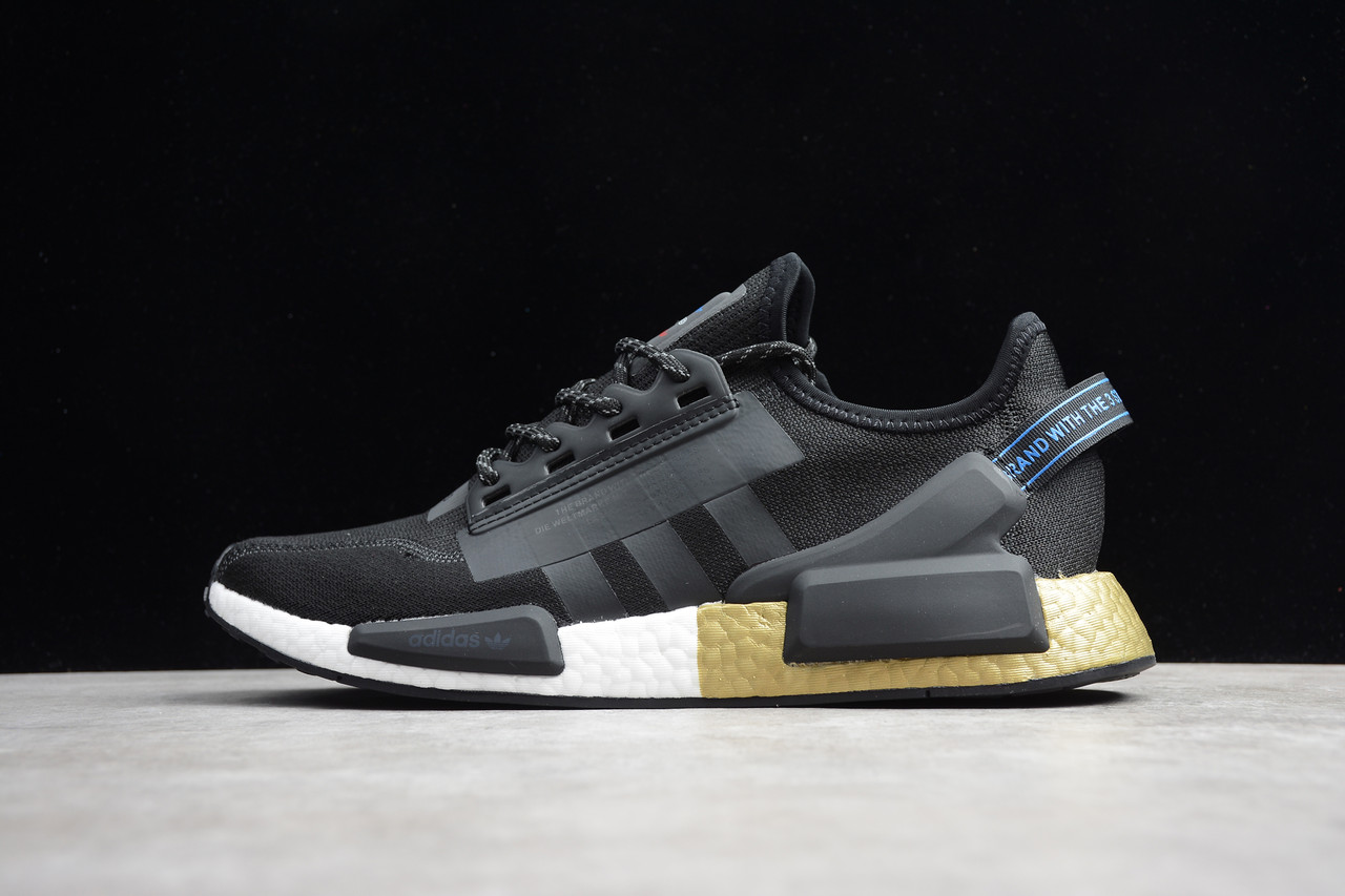 

Кроссовки женские Adidas NMD R1 V2 / ADM-3137 (Реплика), Черный
