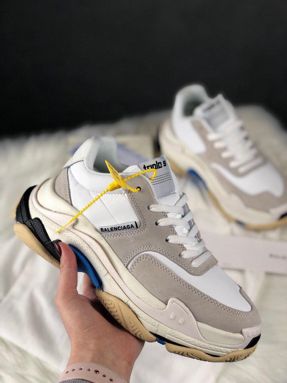 

Женские кроссовки Balenciaga Triple S V2 White Blue, Разные цвета