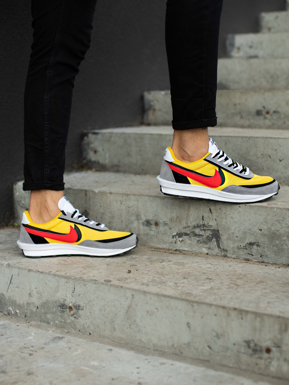 

Мужские кроссовки Nike Sacai yellow grey, Черная