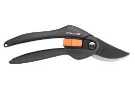 

Секатор плоскостной Fiskars SingleStep P26 (111260/1000567)