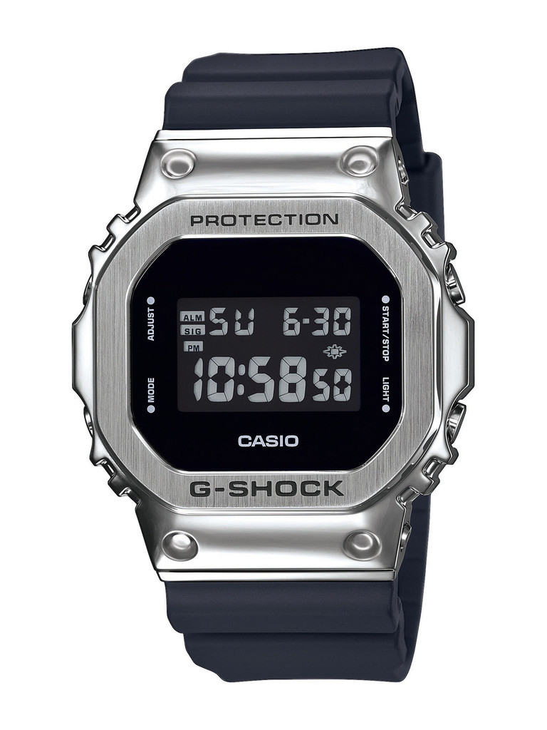 

Часы CASIO GM-5600-1ER