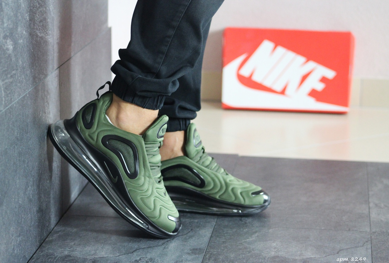 

Кросівки чоловічі Nike Air Max 720 темно зелені