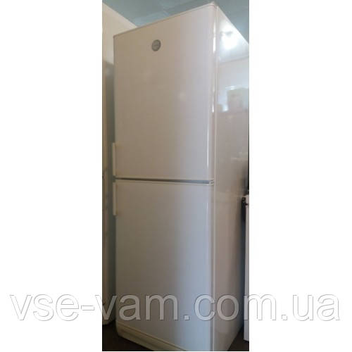 Холодильник двокамерний 50/50 Elektrolux ER 8312 B