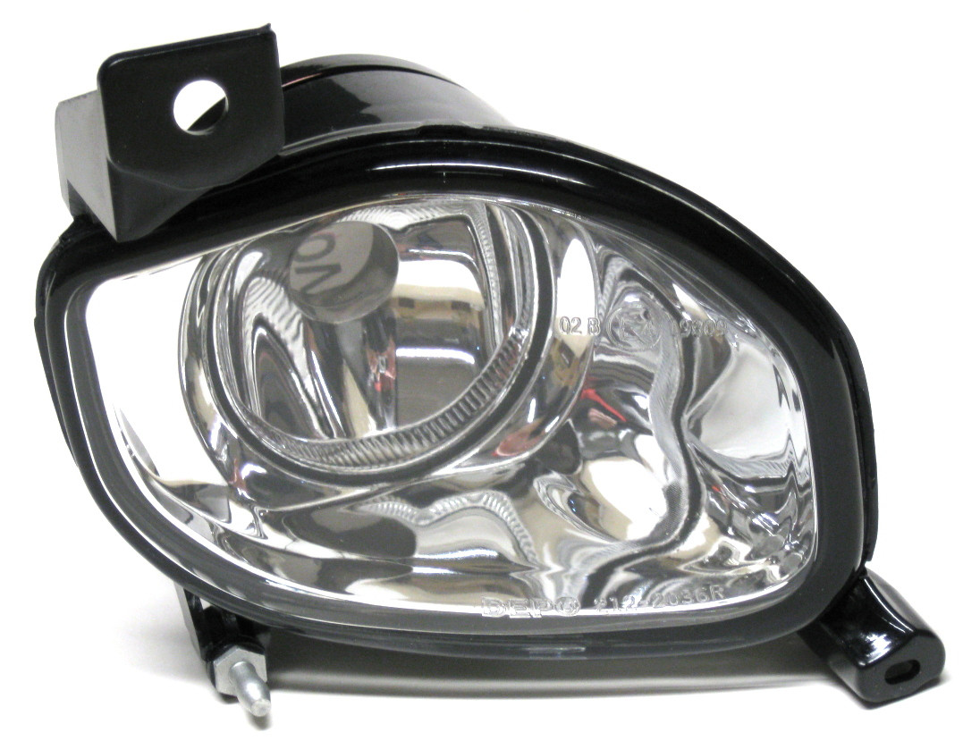 

Галогенка правая Toyota Avensis 03-06 гг.