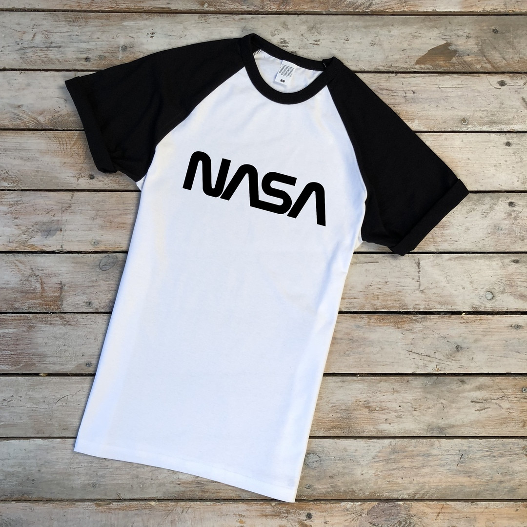 

Двухцветная футболка белая- чорная Nasa, Черный