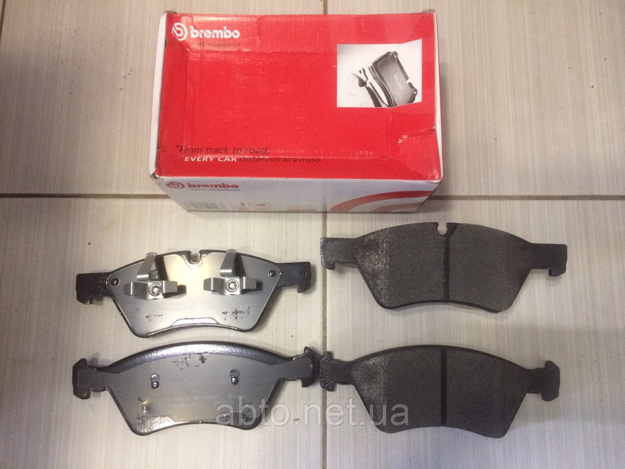 

Колодки тормозные передние BREMBO Mercedes-Benz GL 320