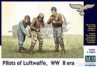 Пилоты Люфтваффе, период Второй мировой войны. 1/32 MASTER BOX 3202