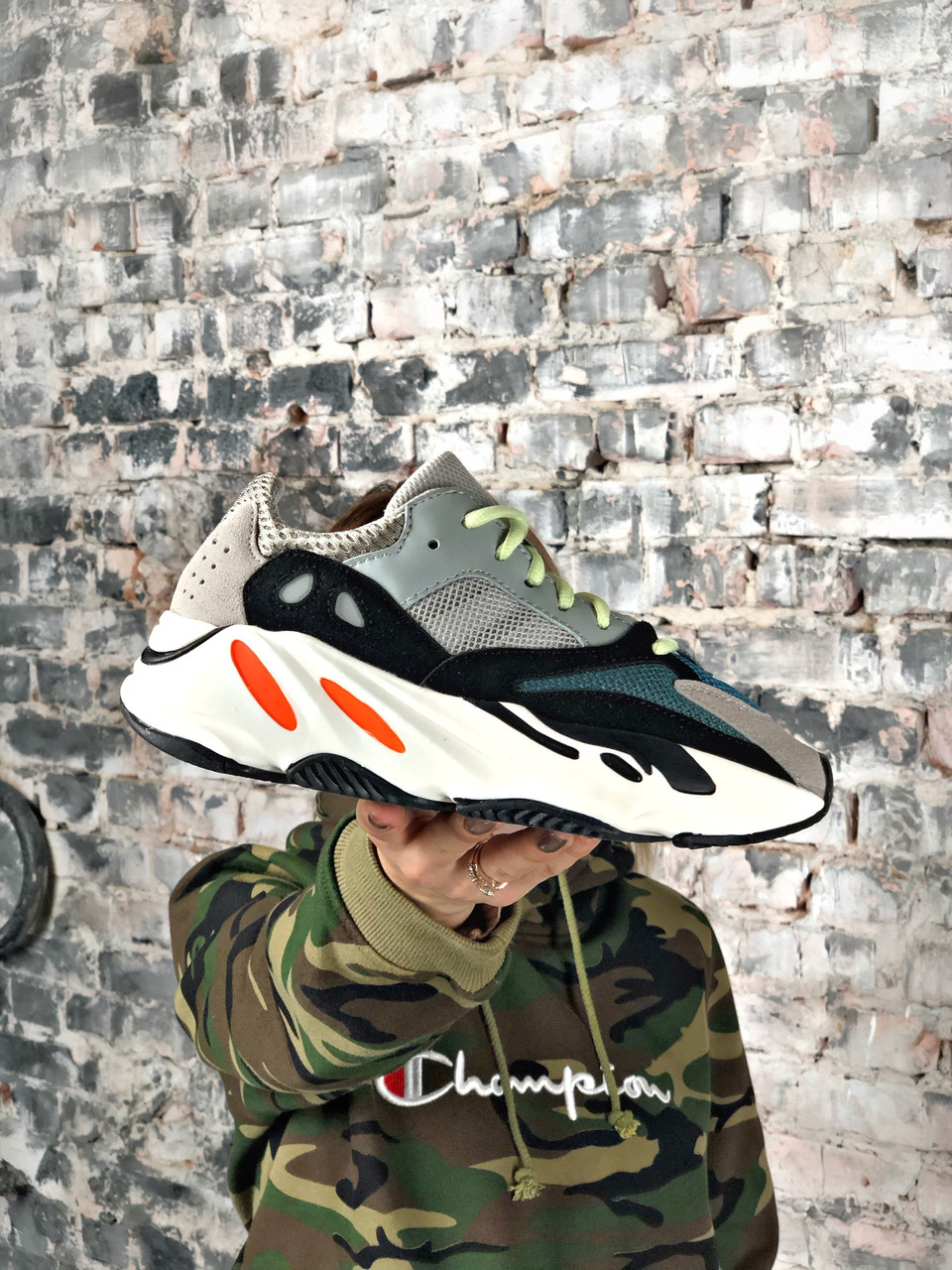 

Кроссовки женские Adidas Yeezy Boost 700 серые, Адидас Изи Буст. Натуральная замша, прошиты. Код Z-1109 42