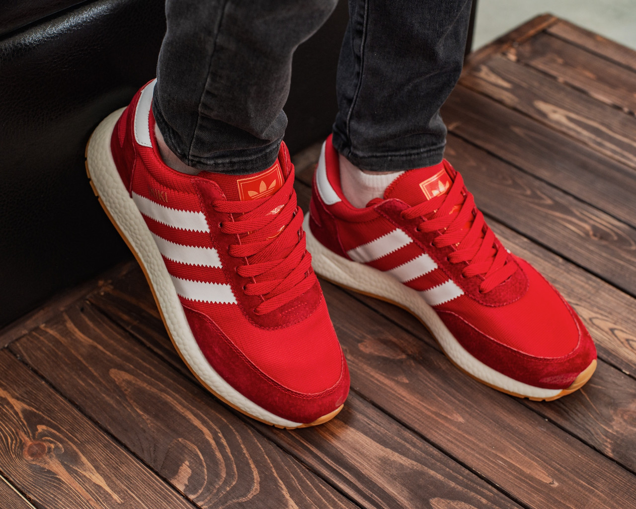 

Кроссовки мужские Adidas Iniki красные, Адидас Иники, натуральная замша, прошиты. Код ALL-0522 42