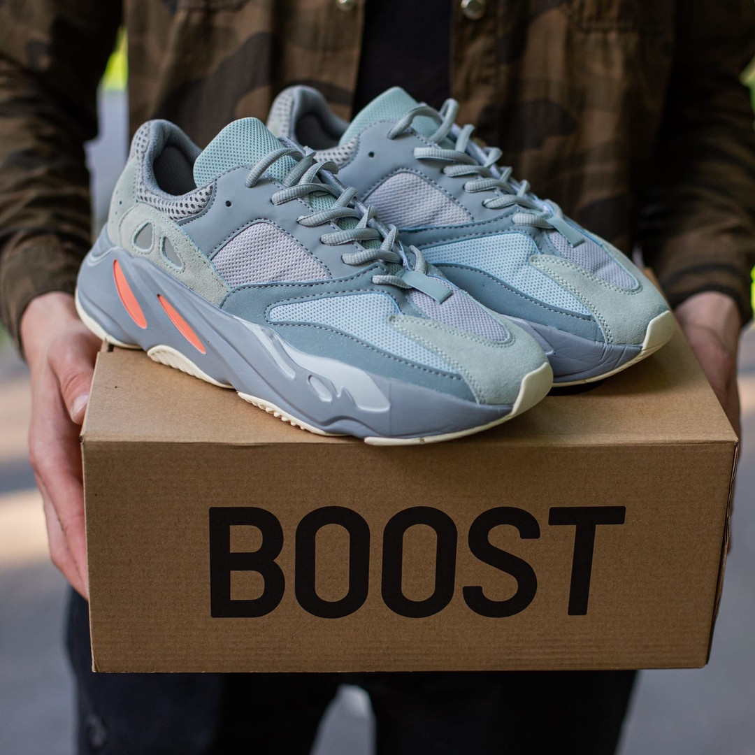 

Кроссовки мужские Adidas Yeezy Boost 700 голубые, АдиДас Изи Буст, код IN-439 43