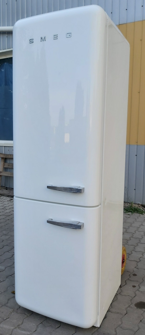 Холодильник 2018г Смег Smeg FAB32RBN1 А++ белый 328л LED No Frost 41дБ