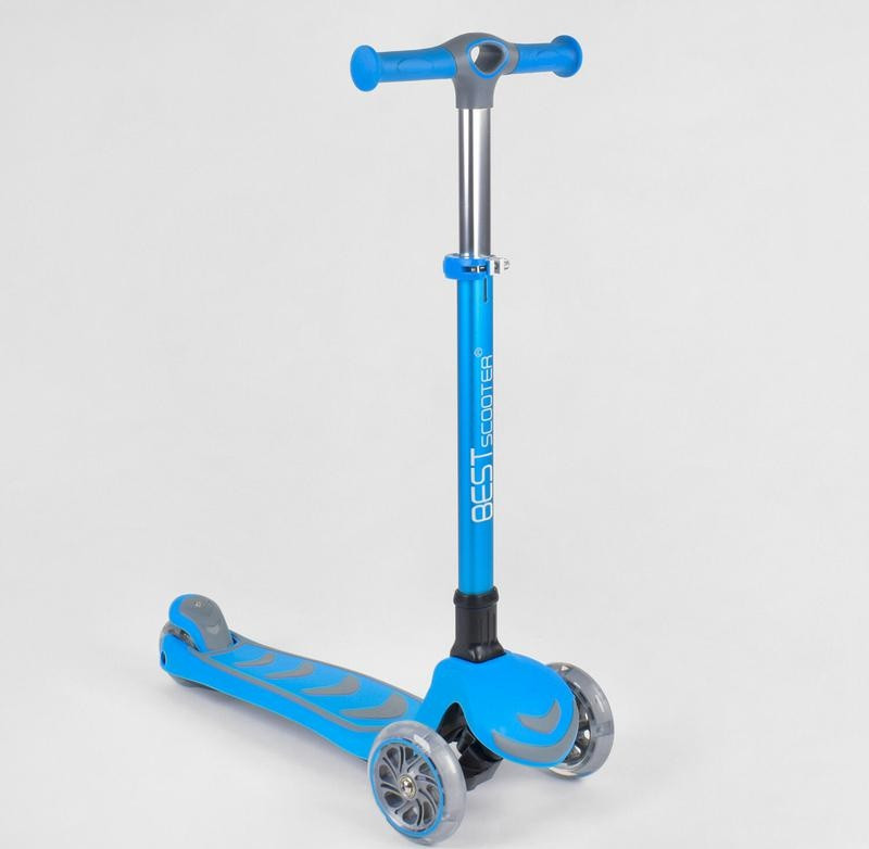 

Самокат трехколесный 38603 Best Scooter ГОЛУБОЙ складной алюминиевый руль и 4 колеса PU со световым эффектом
