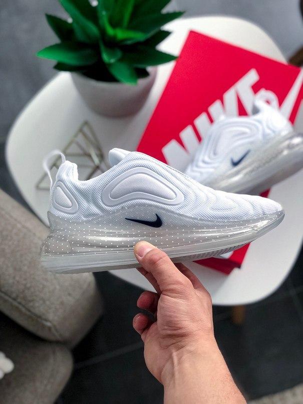 

Кроссовки Nike Air Max 720 37