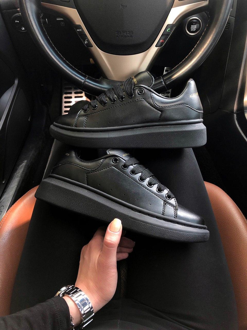 

Кроссовки Alexander McQueen black, Белый