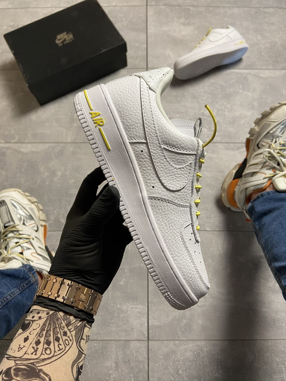 

Кроссовки Nike Air Force 1 Lux White/Chrome Yellow 39