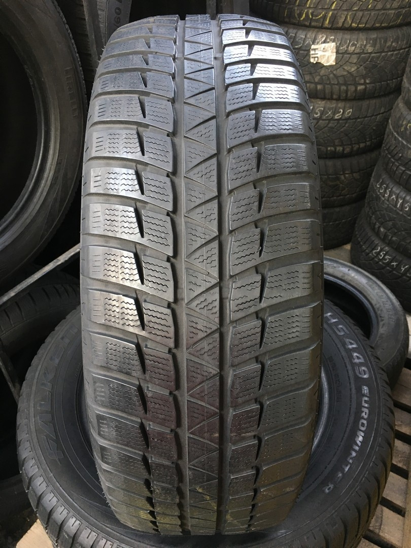 

235/60R18 Falken Eurowinter HS-449