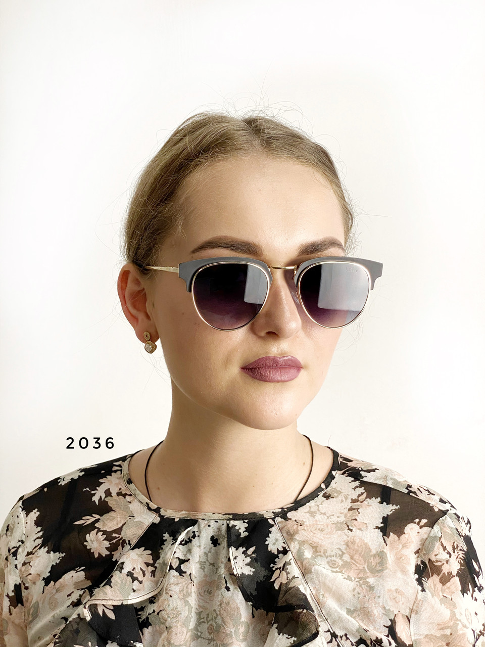 Солнцезащитные очки  Dior, цвет черный