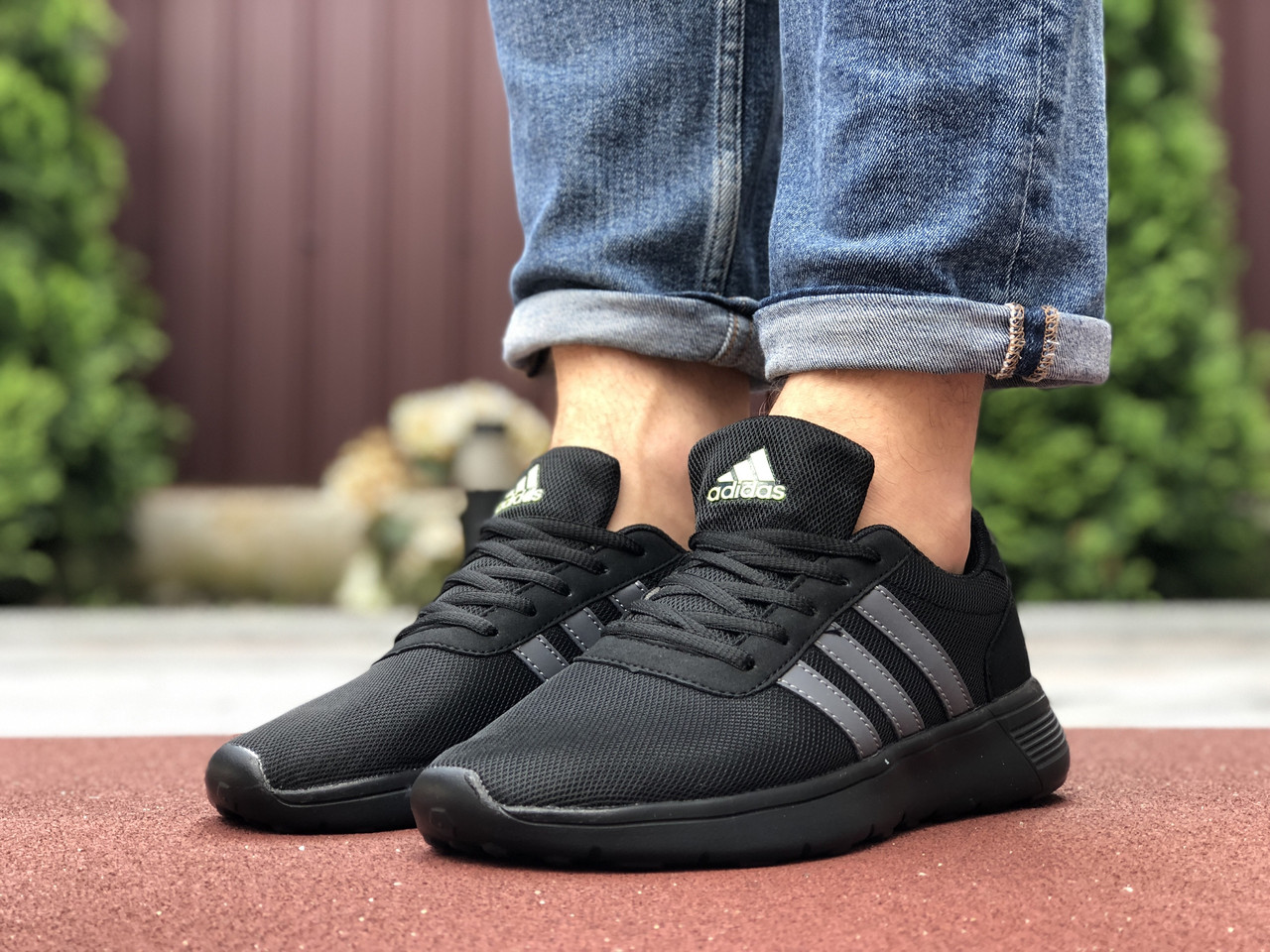 

Кроссовки мужские Adidas черные, Адидас, дышащий материал, прошиты. Код SD-9561 44