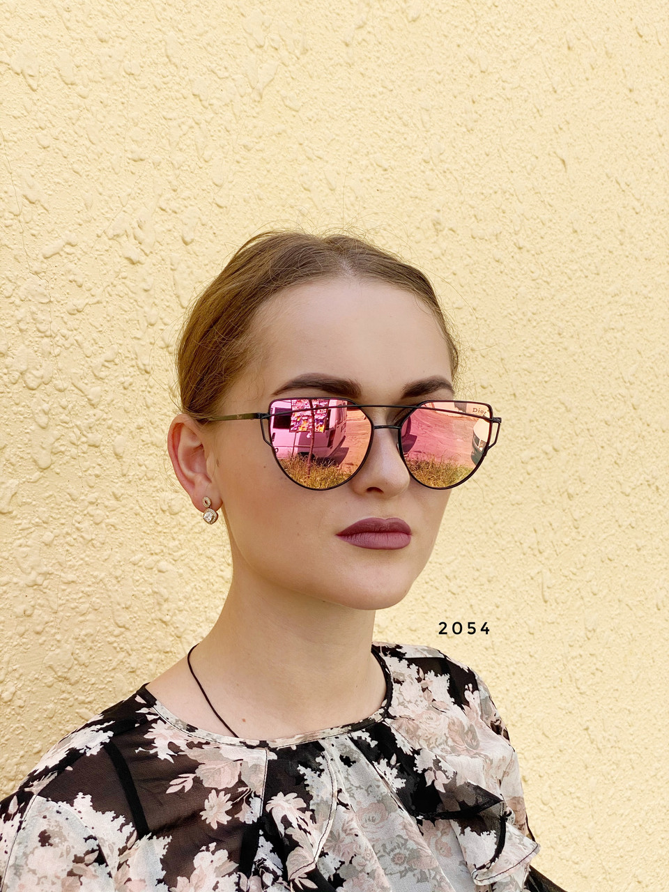 Солнцезащитные очки Dior (Диор), цвет линз розовый
