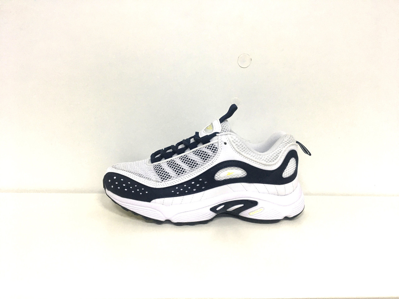 

Кроссовки REEBOK DAYTONA DMX II UNISEX мужск.сетка+кожзам.демо. - Бело-синий, 43, Белый