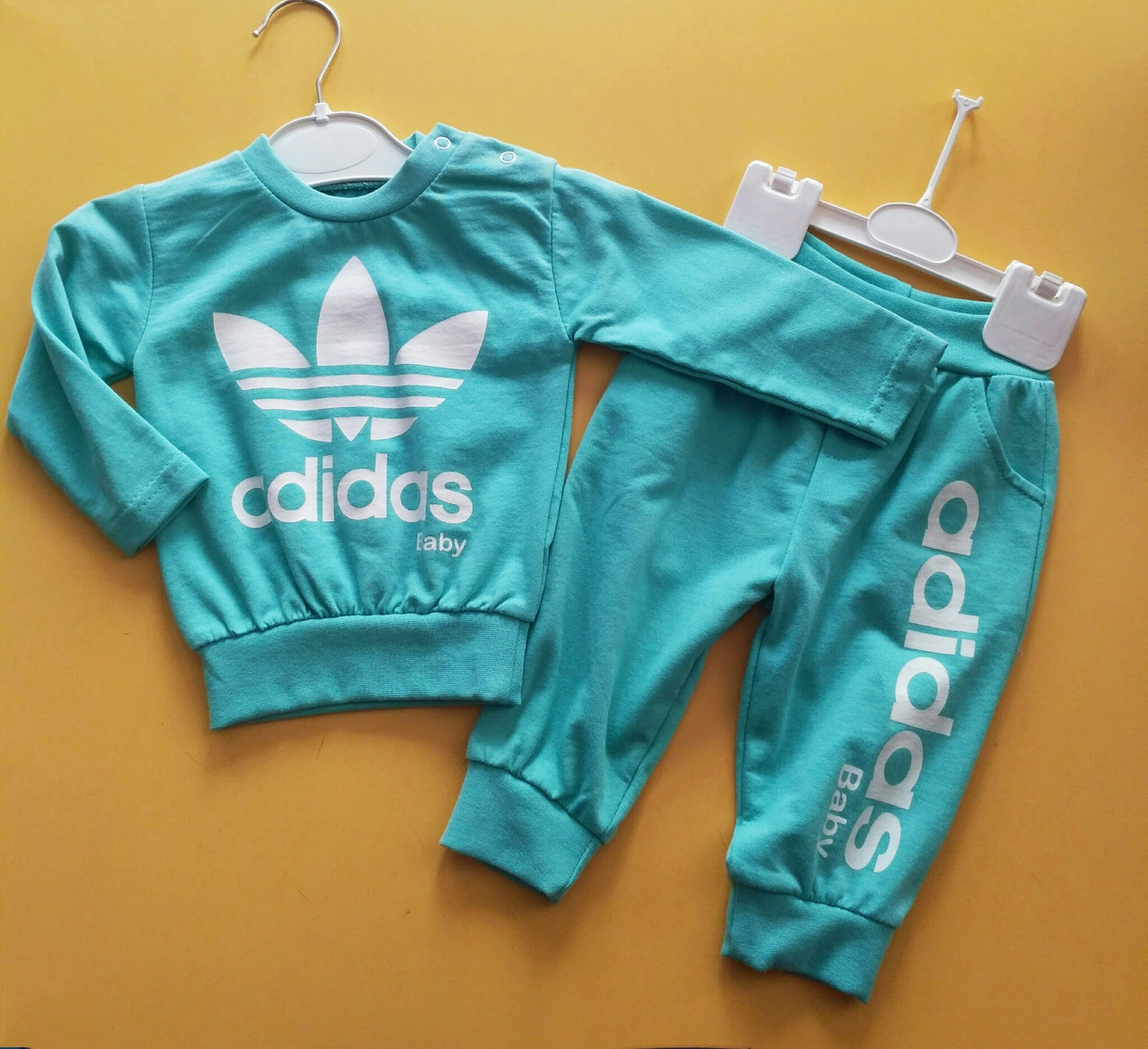 

Детский костюм adidas