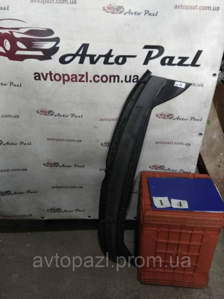 

ZB0014 74200snaa0 Решетка воздухазаборник жабо Honda Civic 4D 06-12 www.avtopazl.com.ua