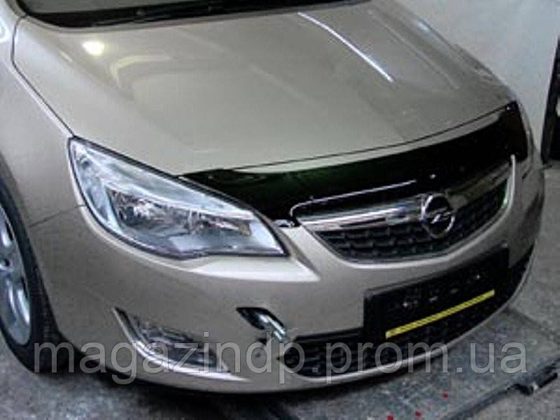 

Дефлектор капота (мухобойка) OPEL Astra 2010-, хб, темный, короткий