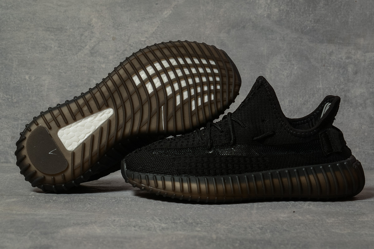 

Кроссовки женские 17566, Adidas Yeezy, черные, < 36 37 38 > р. 38-24,5см., Черный