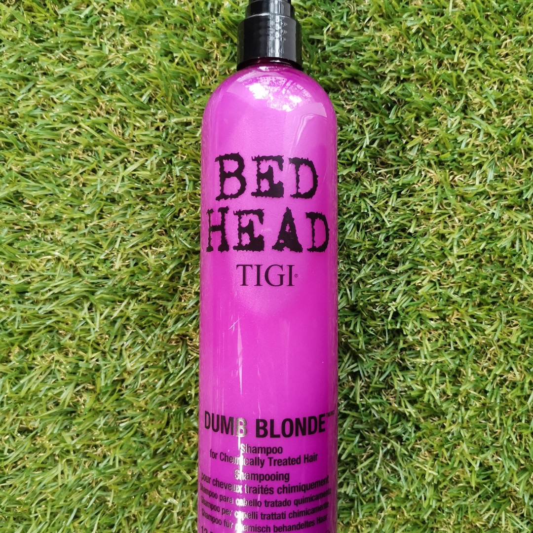 

Оттеночный шампунь для блондинок TIGI Bed Head Dumb Blonde 400 ml