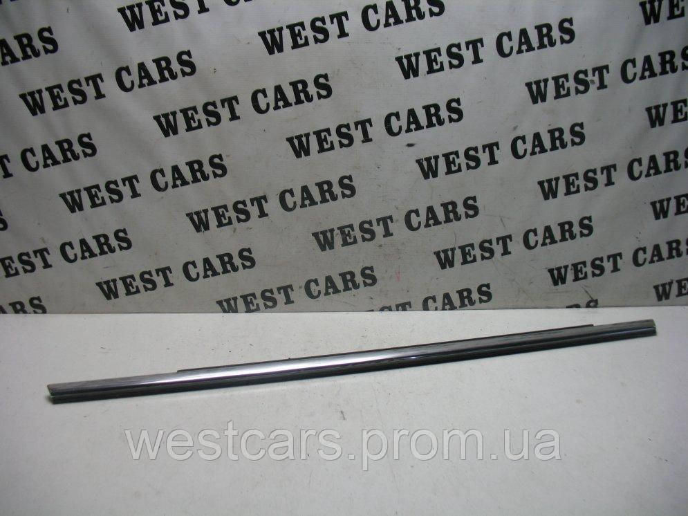 

Уплотнитель стекла задней правой (левой) двери Audi Q5 с 2008 по 2012