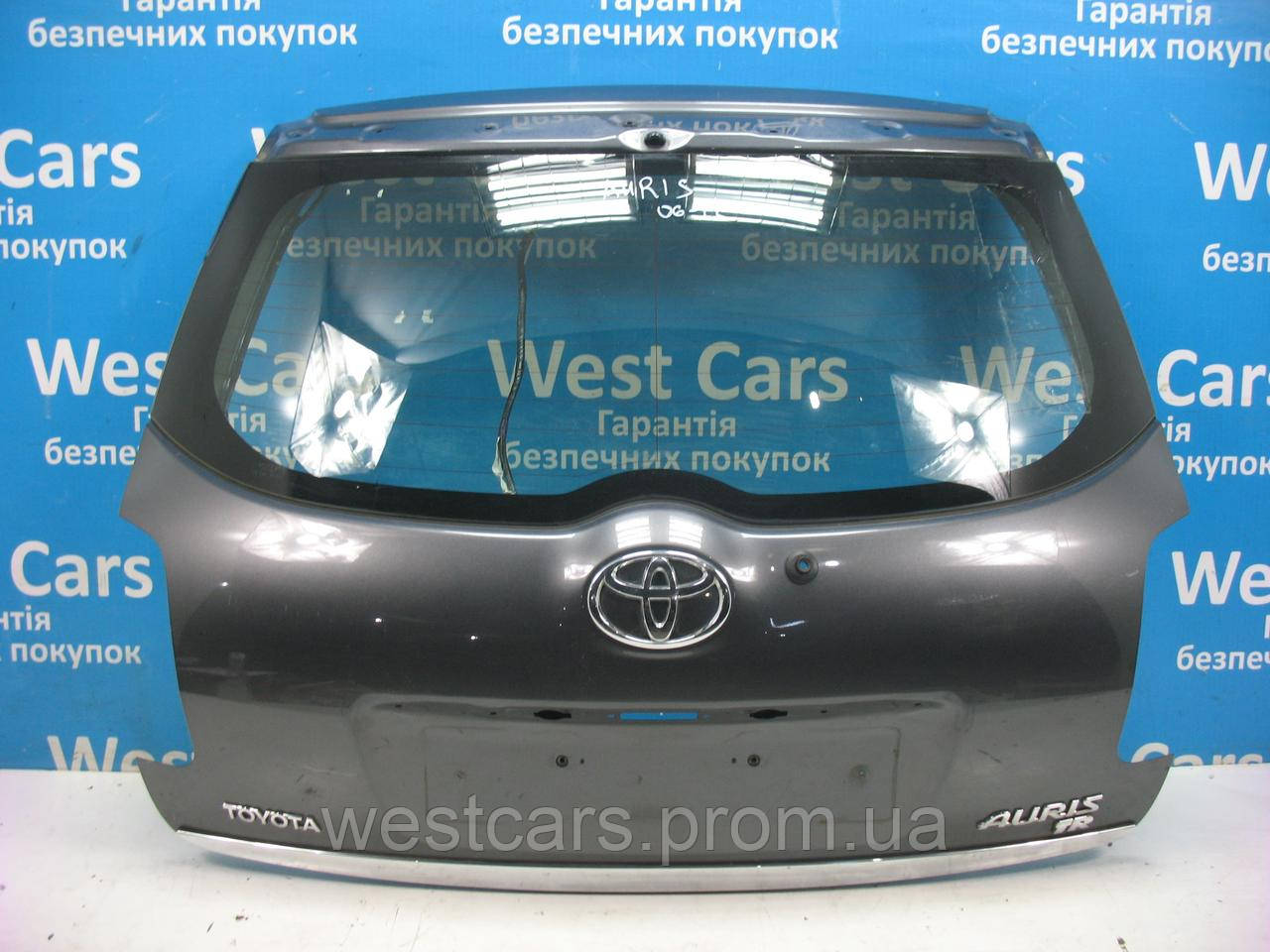 

Крышка багажника Toyota Auris с 2006 по 2009