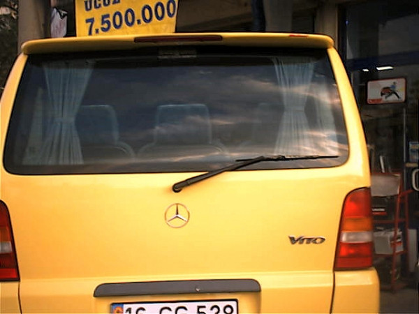 

Mercedes Vito W638 1996-2003 гг. Спойлер (под покраску)