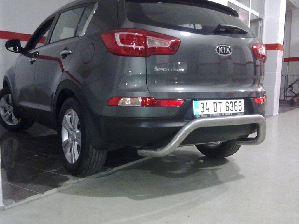 Kia Sportage 2010 сзади