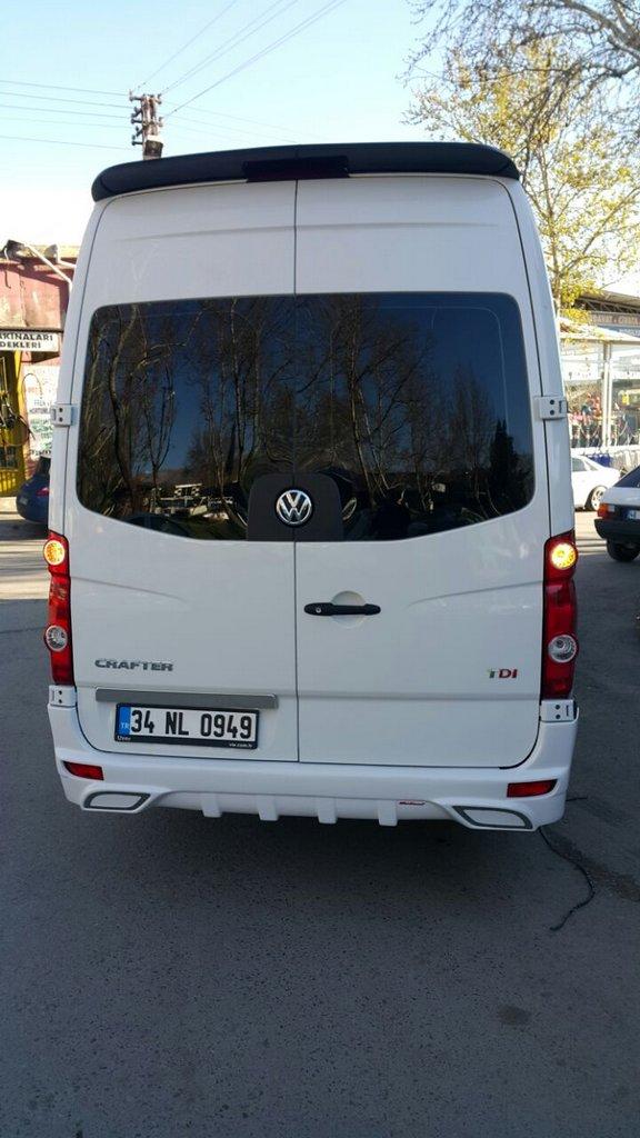 

Volkswagen Crafter 2006-2017 гг. Накладка на задний бампер V2 (под покраску)