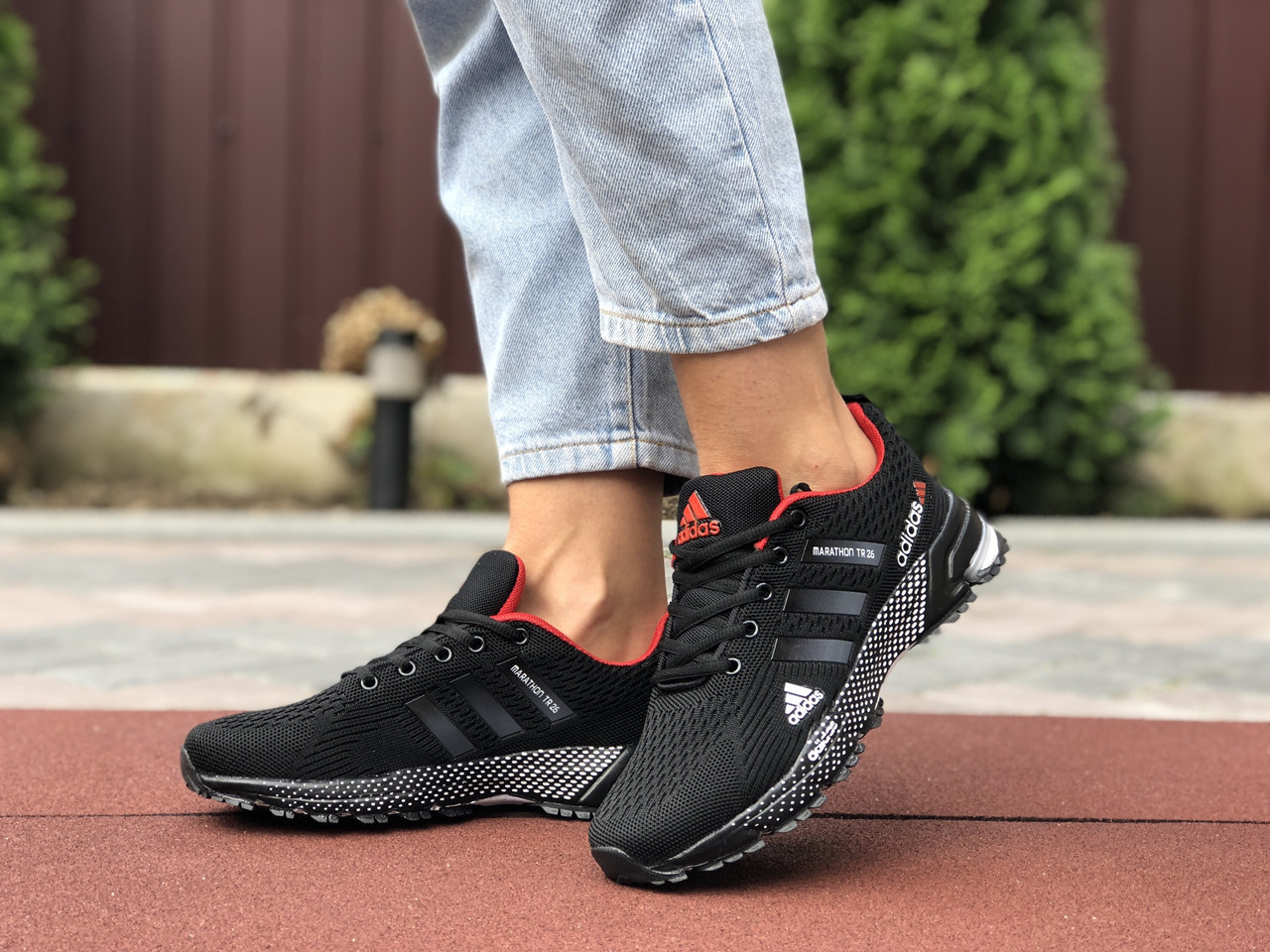 

Кроссовки женские Adidas Marathon TR 26 черные с красным, Адидас, дышащий материал, прошиты. Код SD-9655 да, да, да, да, 37