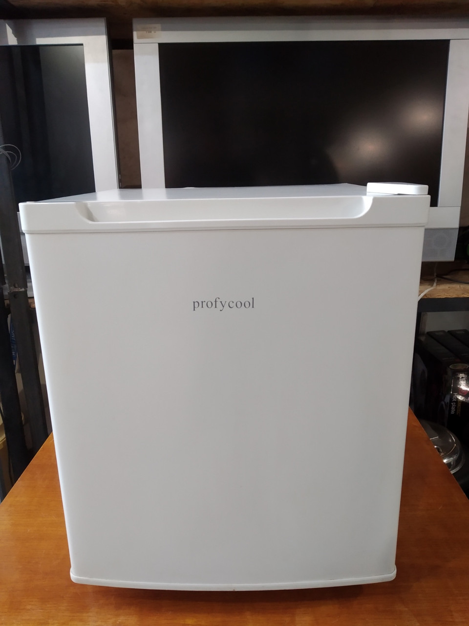 Однокамерный холодильник PROFYCOOL BC 42 BНет в наличии