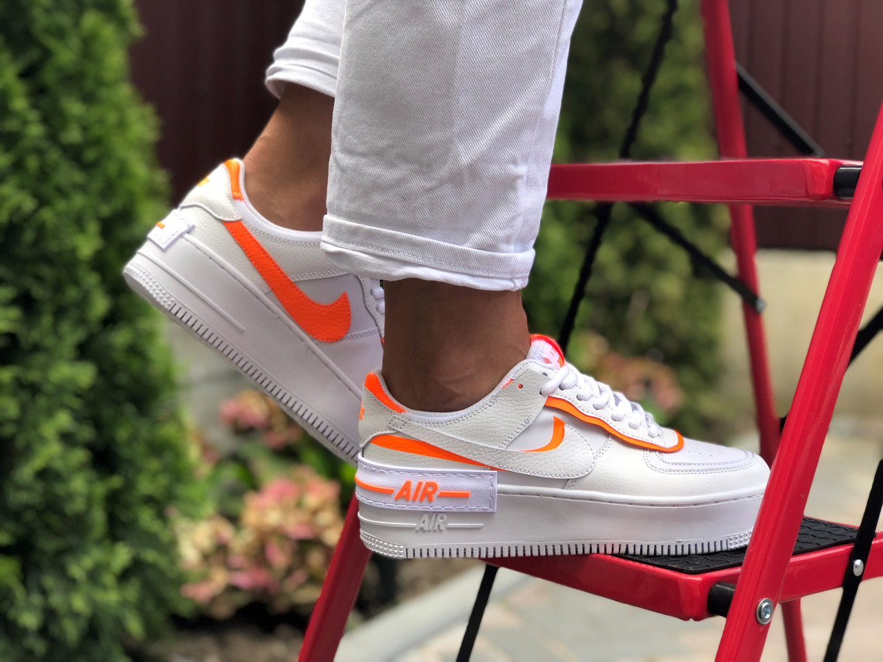 

Женские кроссовки Nike Air Force 1 Shadow, белые с оранжевым, Белый