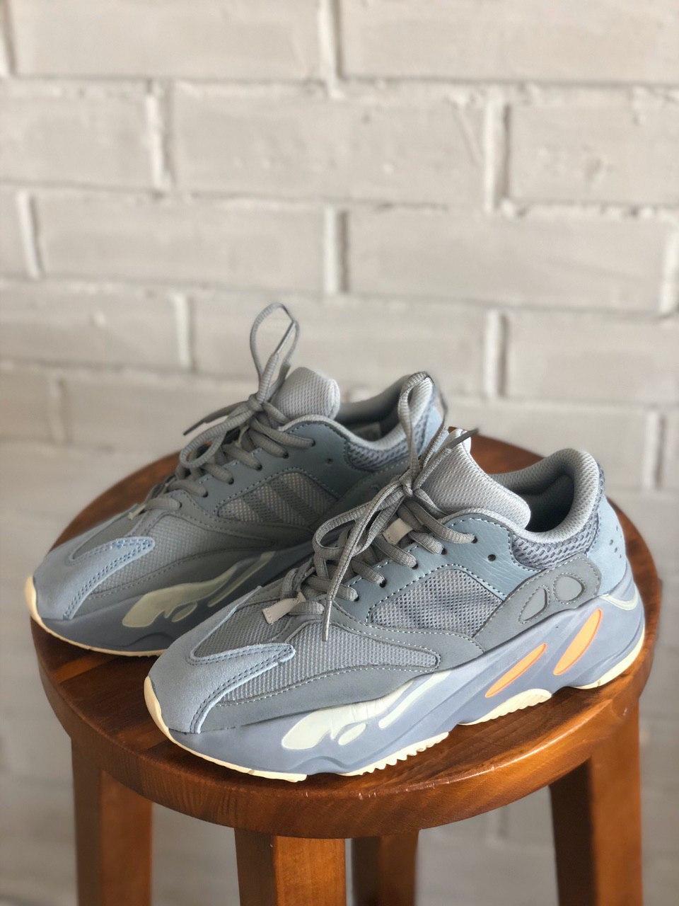 

Кроссовки женские Adidas Yeezy Boost 700 голубые, АдиДас Изи Буст 700, рефлектив, код FL-3158 38