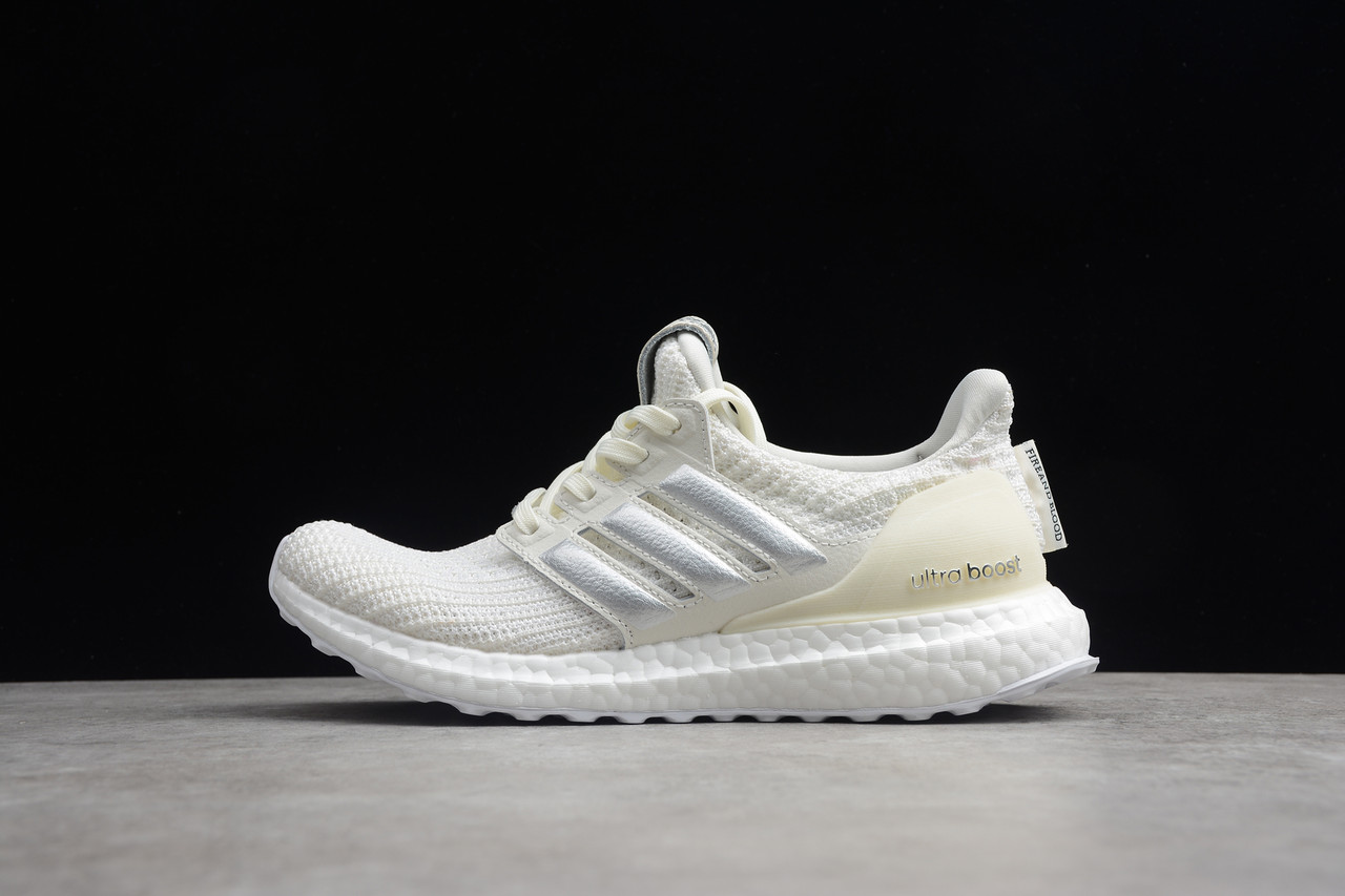 

Кроссовки женские Adidas Ultra Boost 4.0 / ADM-3491 (Реплика)